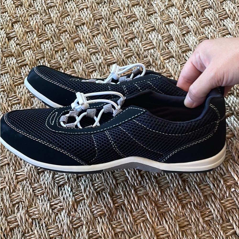 Land's End Women's sneakers brand new never worn